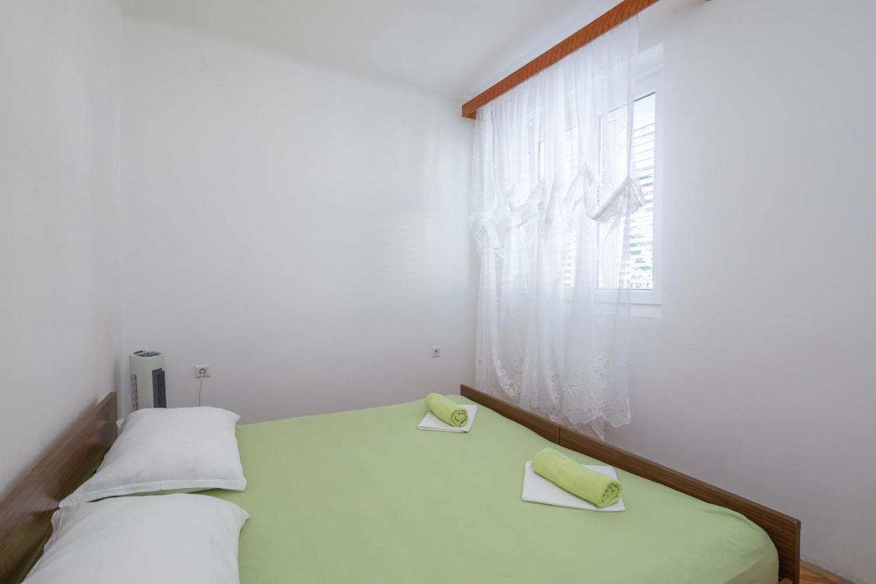 Beach Apartments "Bili Cvitak" Duće Exteriör bild