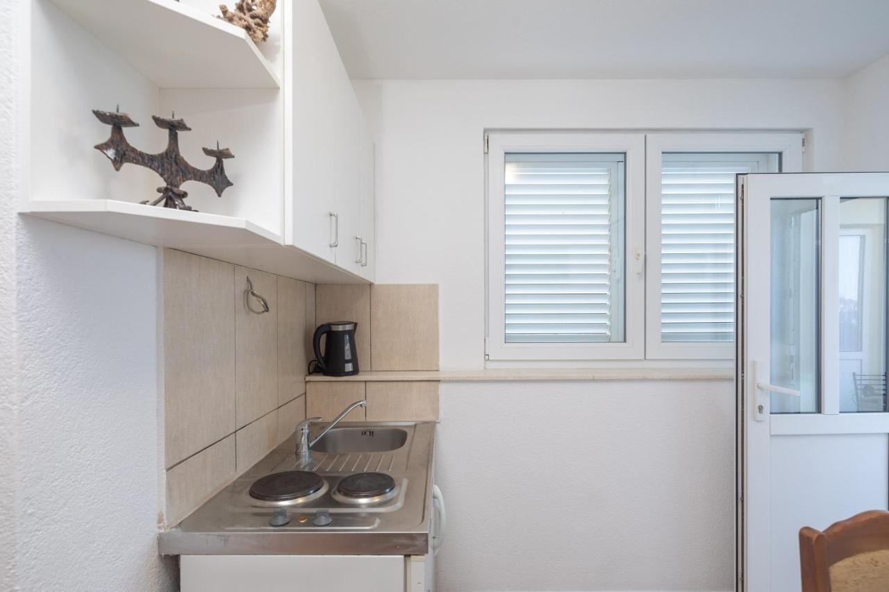 Beach Apartments "Bili Cvitak" Duće Exteriör bild