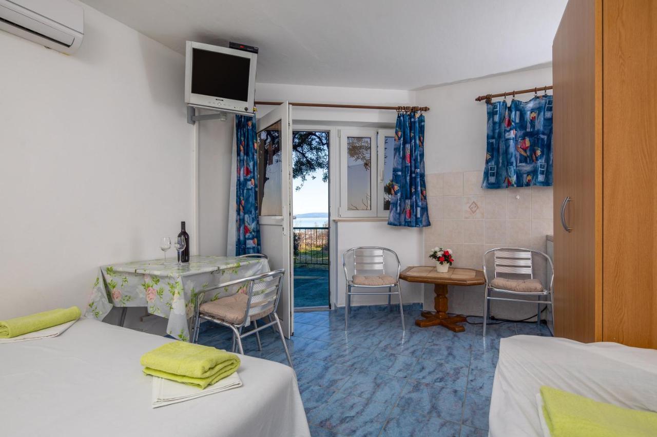 Beach Apartments "Bili Cvitak" Duće Exteriör bild